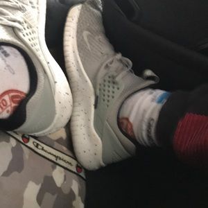 Meet your Posher, Reese